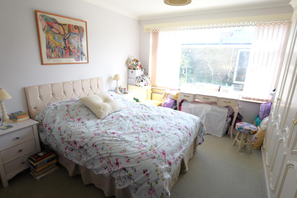 Waverley Gardens, Pevensey Bay – další