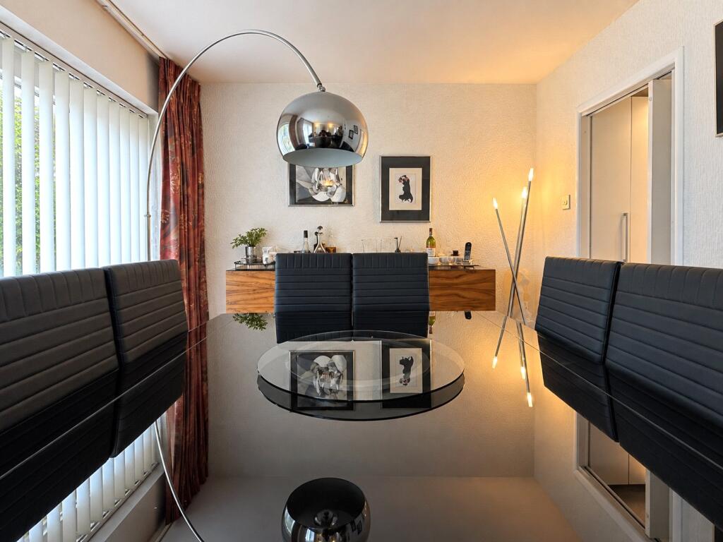 House in Stockport - View 4