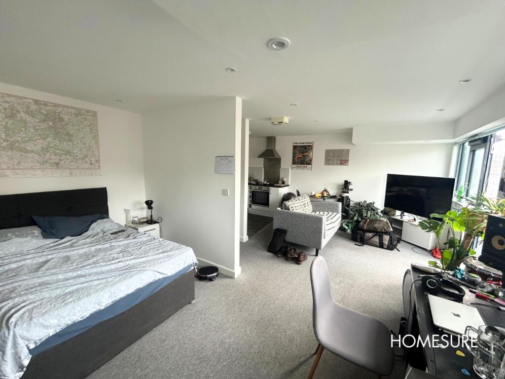 Apartment in Liverpool - View 3