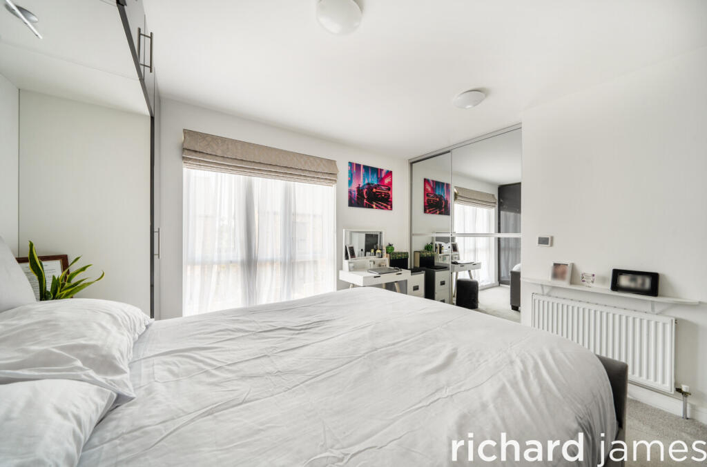 Trevelyan Road,Swindon,SN3 1FW photo 4