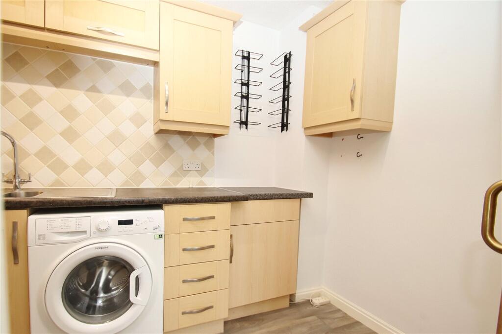Apartment in Verwood, Dorset - View 4