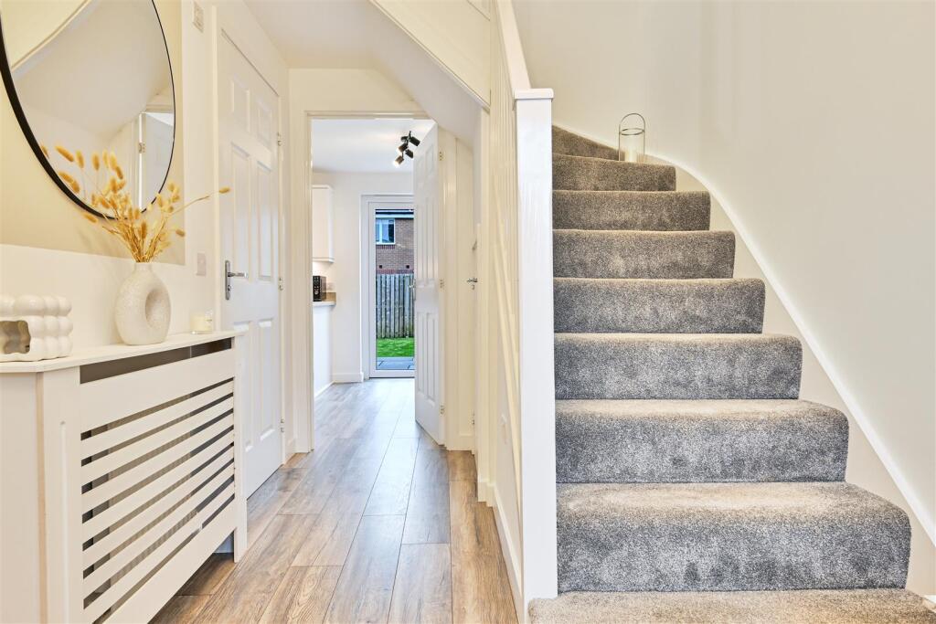 Silk Place, Stonehouse, Larkhall - View 4