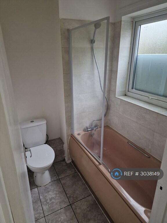 Apartment in Newcastle upon Tyne - More