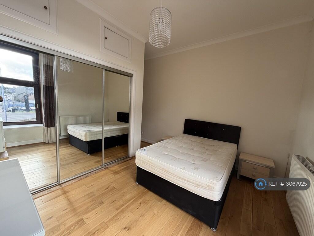 Apartment in Motherwell, South Lanarkshire - View 5