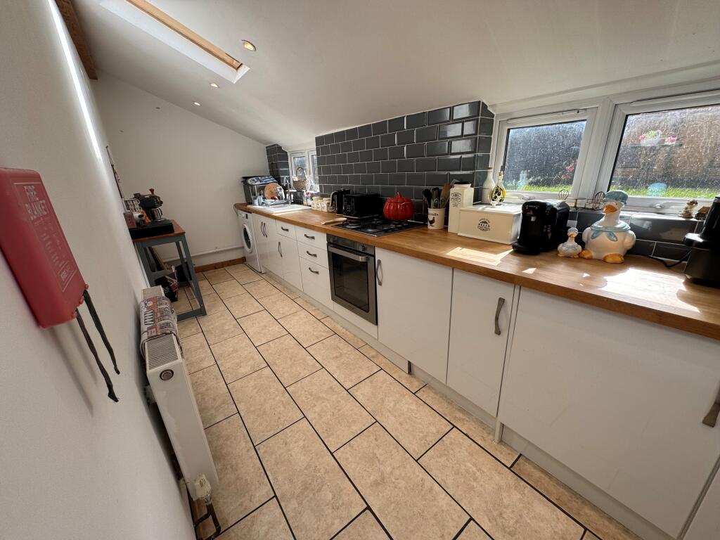 House in Taunton - View 4