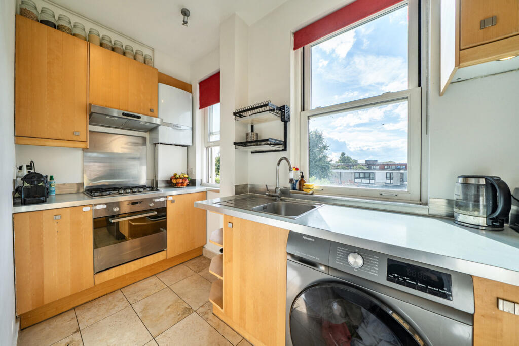 Apartment in London - View 4
