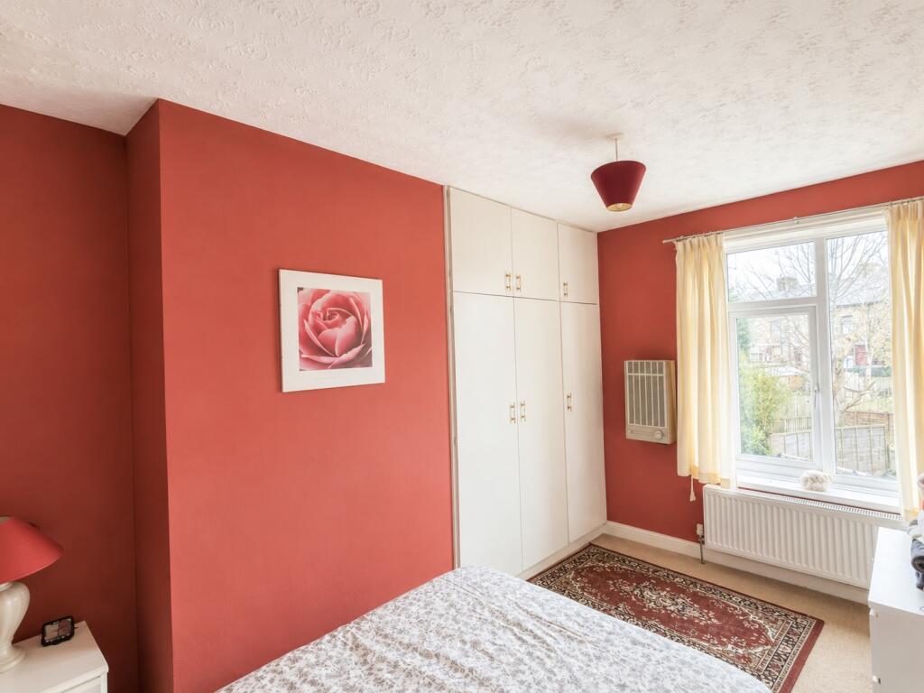 House in Bradford, Holmewood - View 5