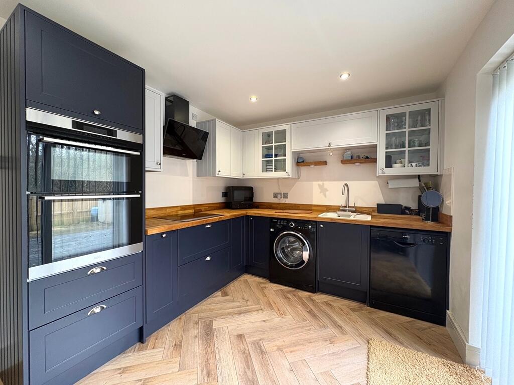 Hazelwood Close, Honiton, EX14 2XA photo 2