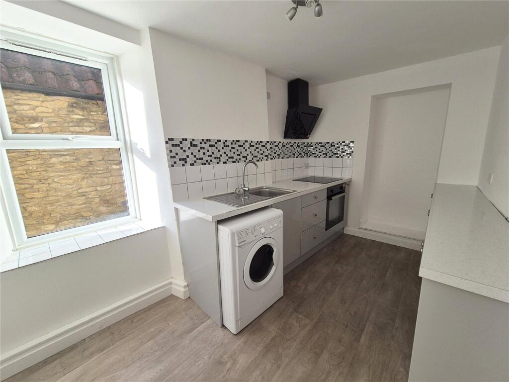 Apartment in Somerset, Frome - View 4