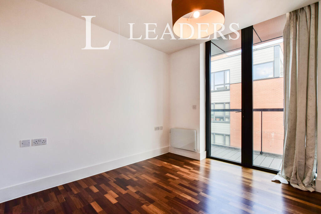 Apartment in Manchester, Greater Manchester - View 5