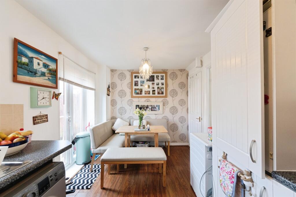 Ratcliffe Avenue, Birmingham - More
