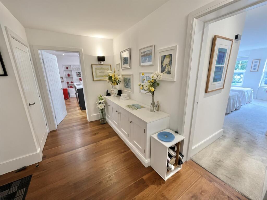 Apartment in Stockport - More