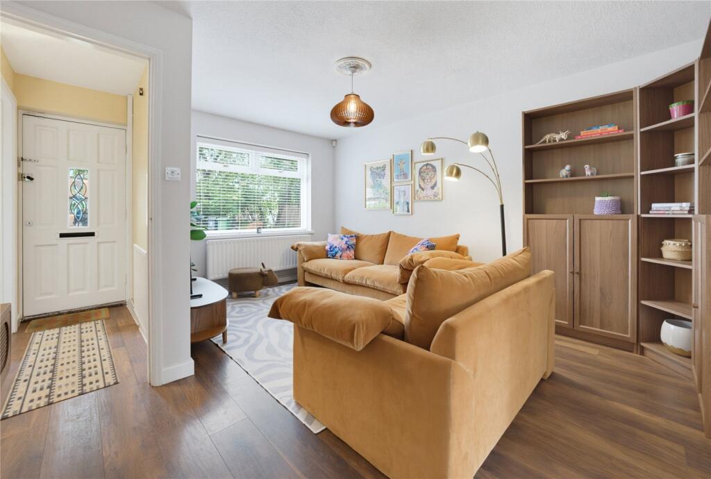 House in Cardiff, Trowbridge - View 4