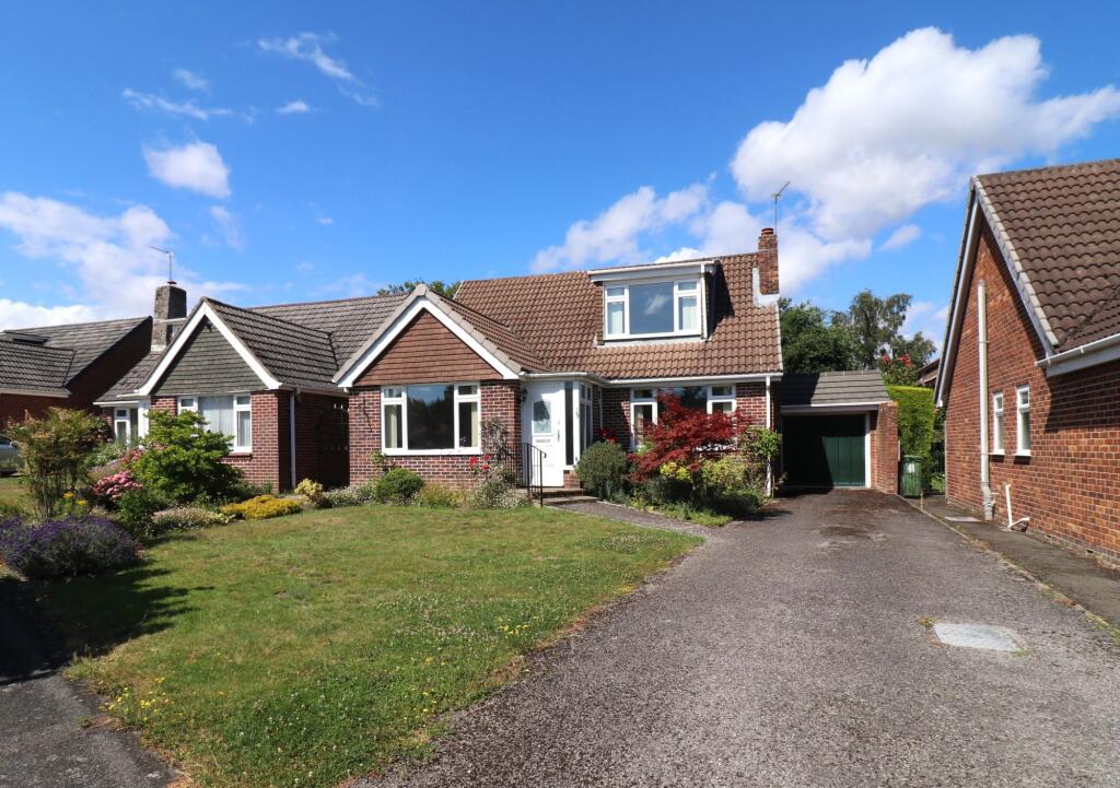 Main image of property: Pern Drive, Botley, SO30