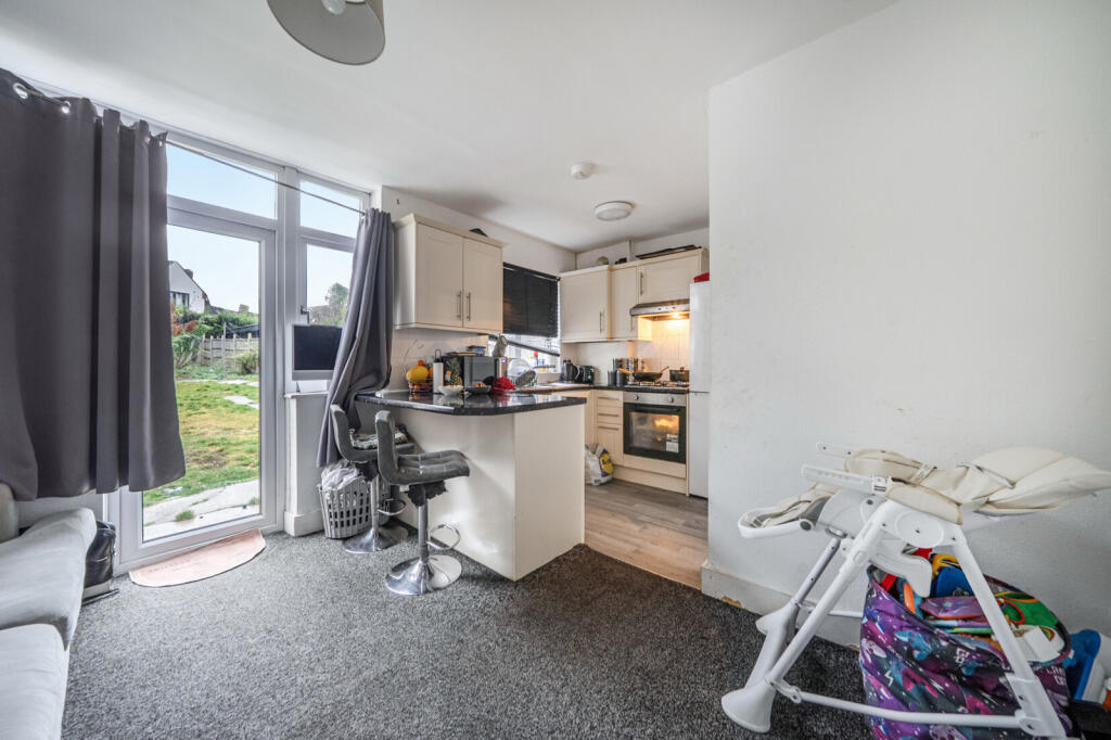 House in Oxford, The Lakes, Northway - View 4