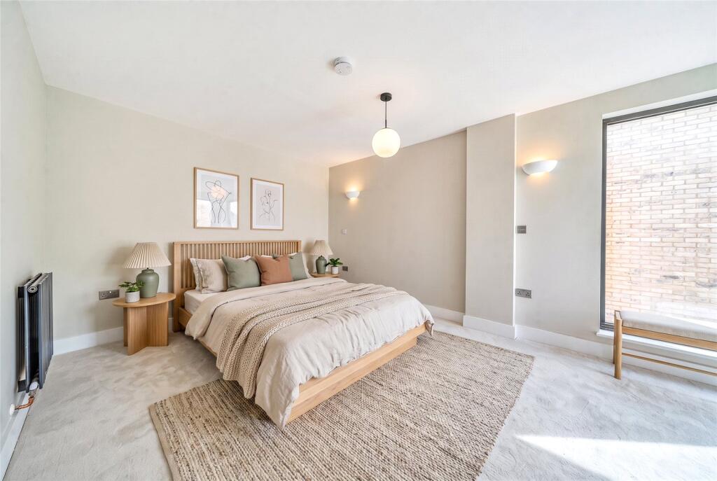 Apartment in London - View 5