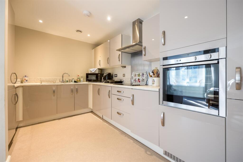 Icknield Place, Goring photo 4