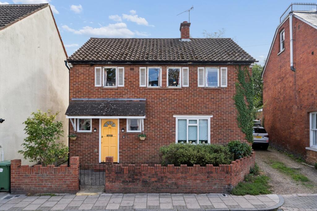 Main image of property: Greys Road, Henley-on-Thames, Oxfordshire, RG9
