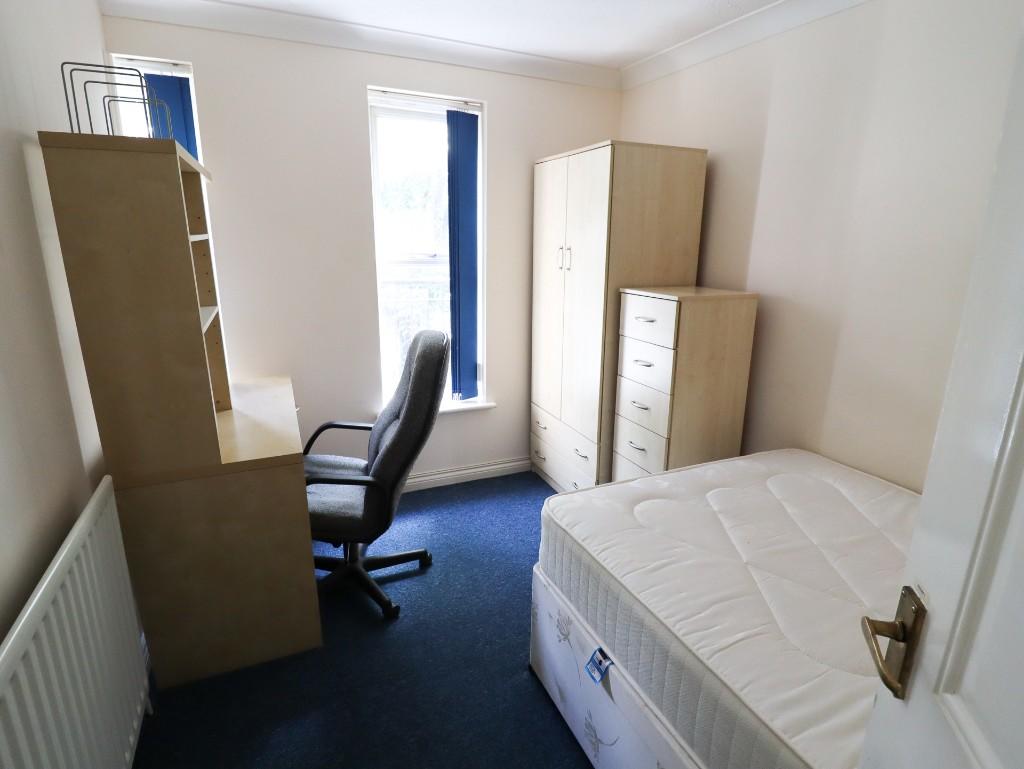 1 bedroom house share for rent