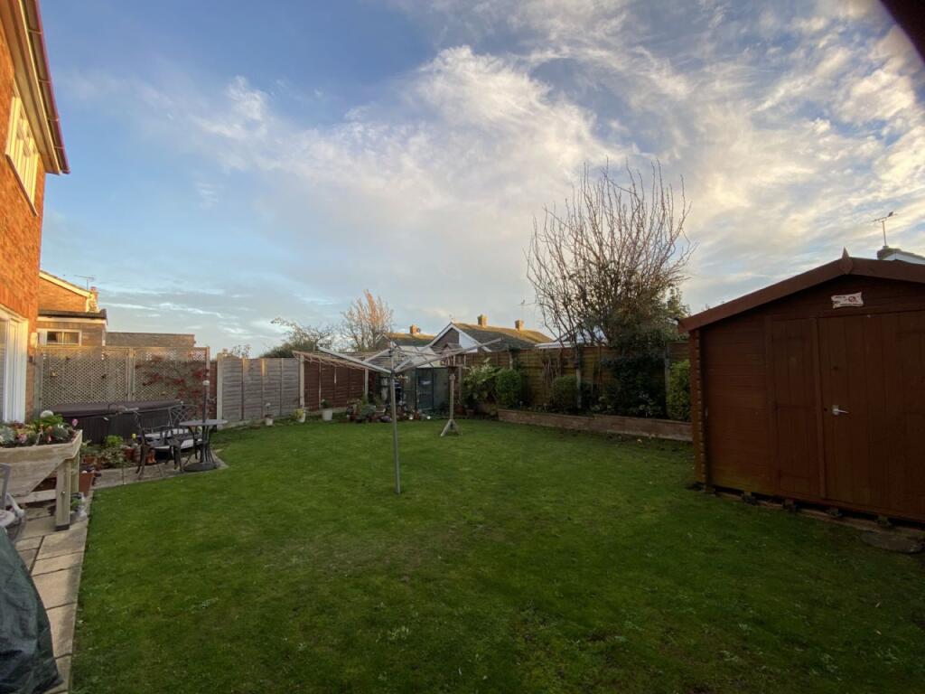 Kirby Road, Walton-on-the-naze photo 3