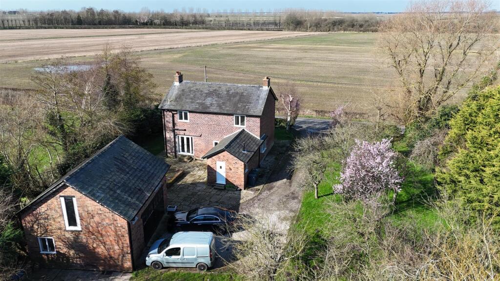 Shore Road, Hesketh Bank photo 2