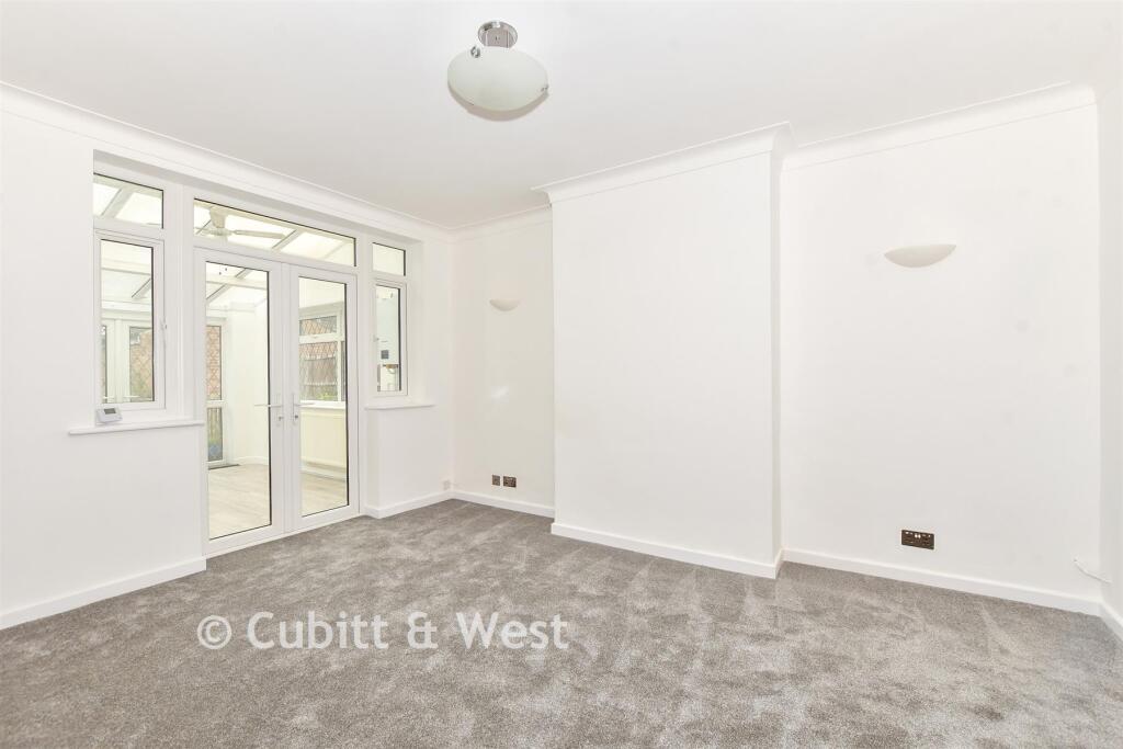 House in Portsmouth, Hilsea - View 4