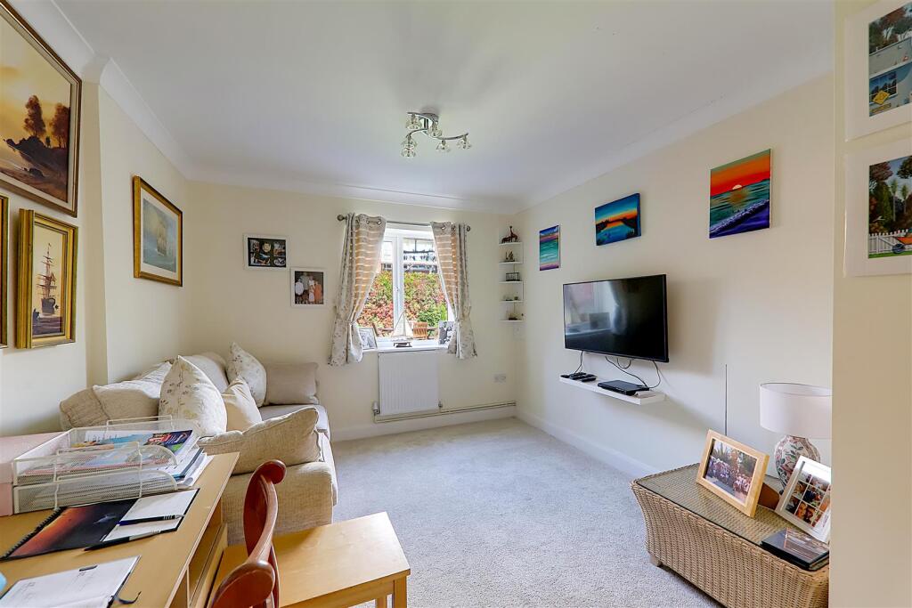 Marlborough Road, Goring-By-Sea, Worthing photo 4