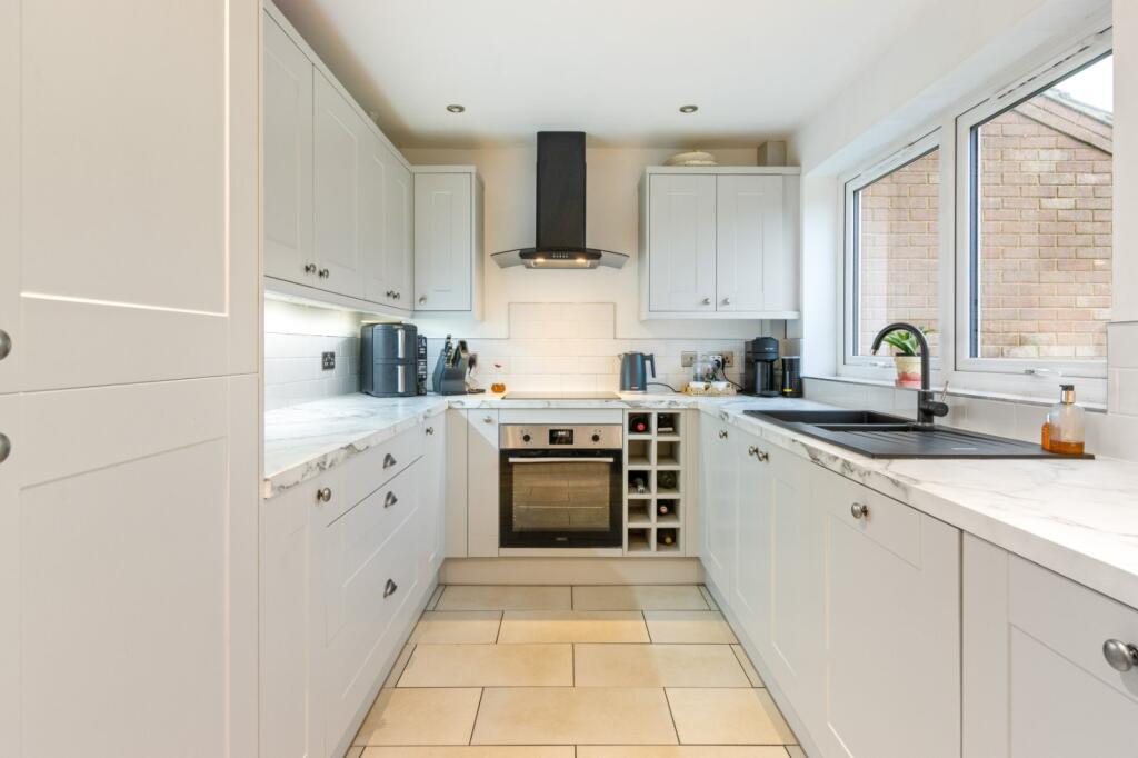 Maple Avenue, Keelby, DN41 photo 3