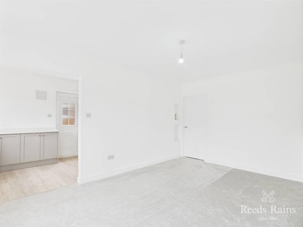 Faverdale Avenue, Middlesbrough, North Yorkshire, TS5 photo 5