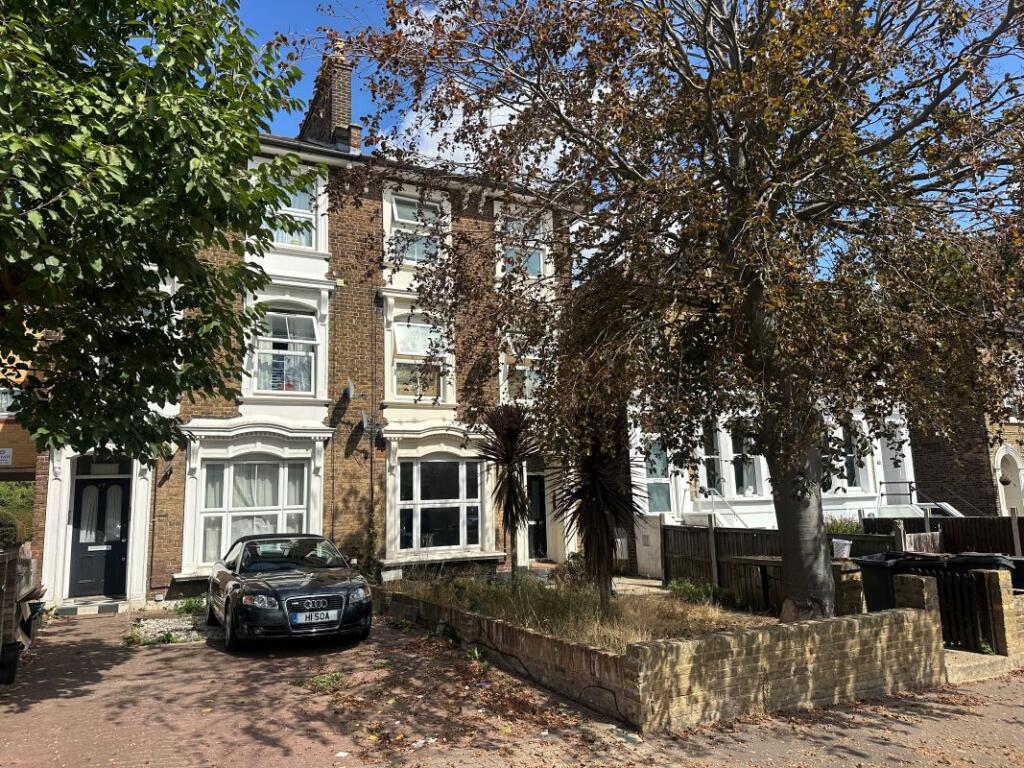 Main image of property: 19A Laurel Grove, Penge, London, SE20 8QJ