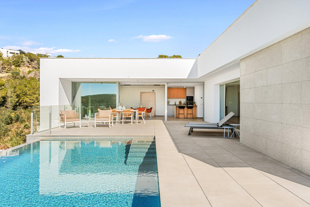 Main image of property: Valencia, Alicante, Benitatxell