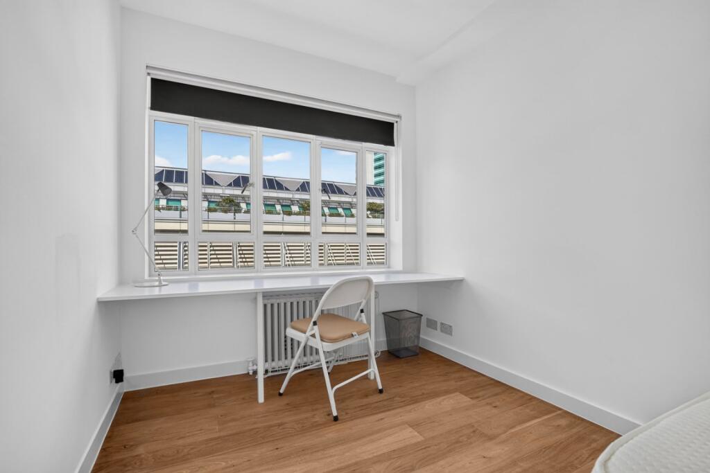 Apartment in London - More