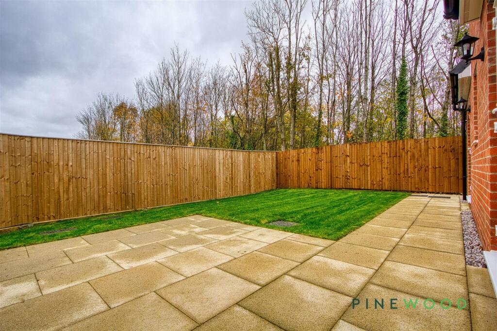 House in North East Derbyshire, North Wingfield - View 3