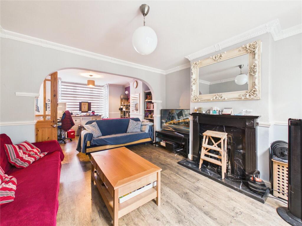 House in London - View 4