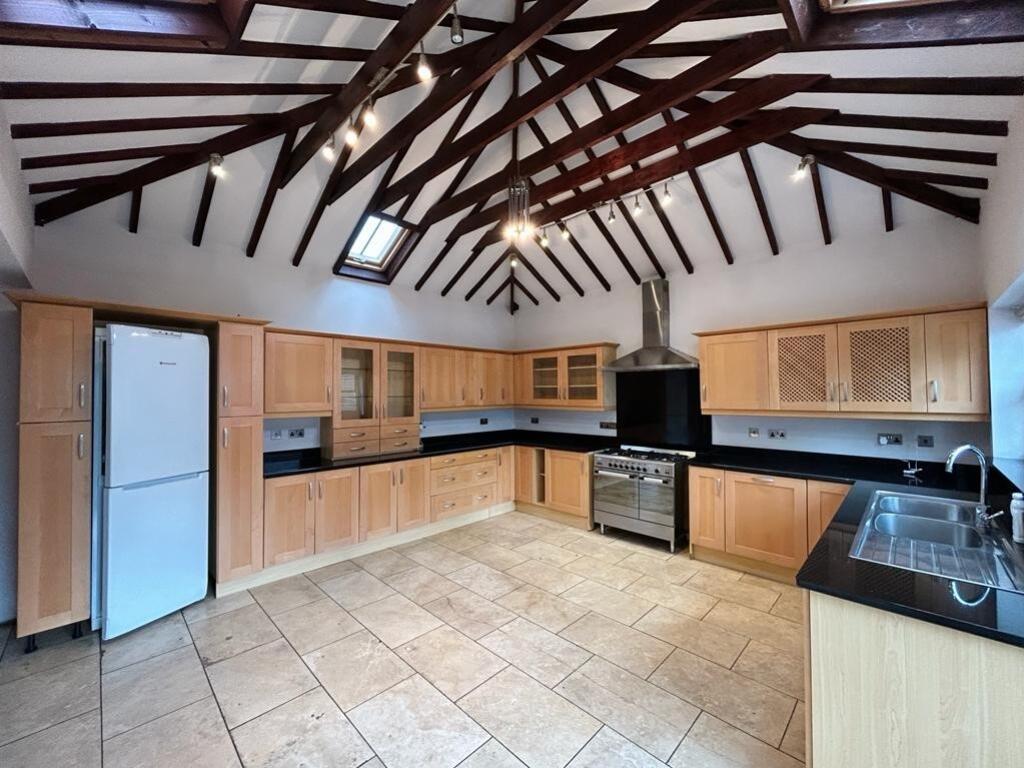 Main image of property: 11 Pelham Crescent, Nottingham, Nottinghamshire, NG7