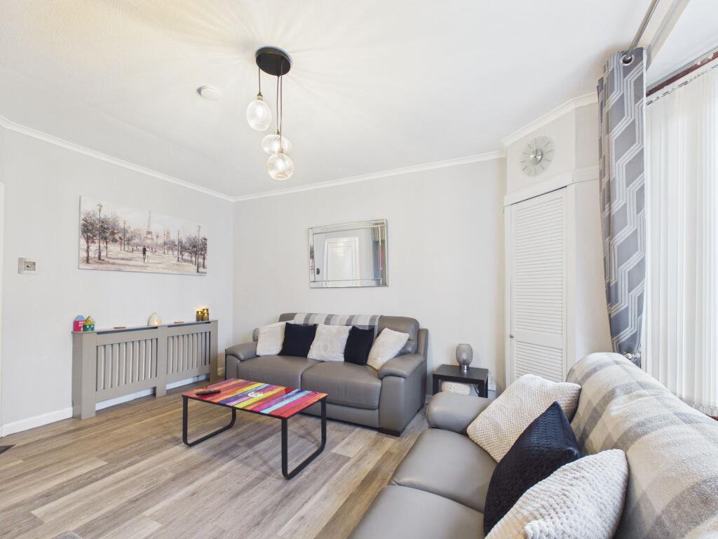 Apartment in Glasgow - More