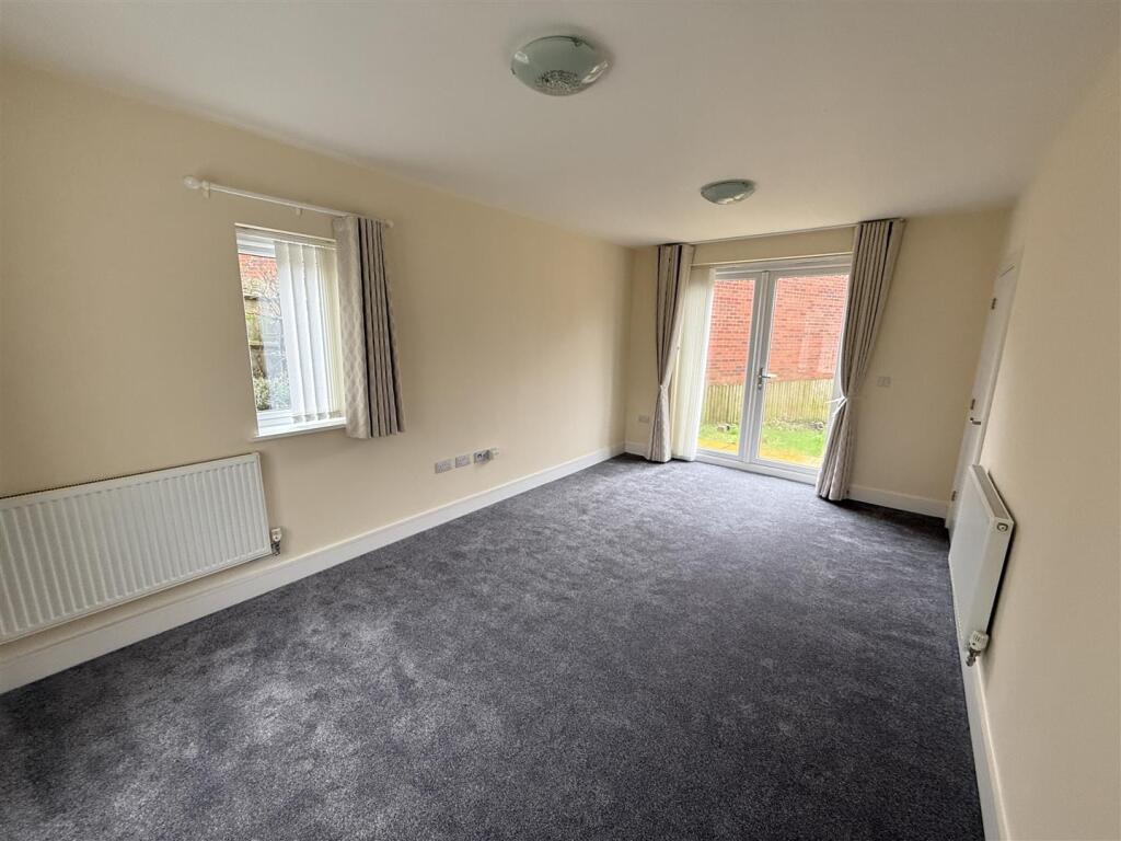 Bath Road, Castle Gresley, Swadlincote photo 3