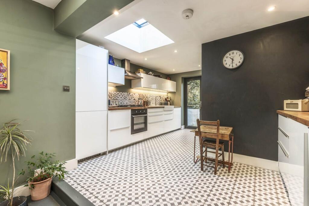 Main image of property: Queens Road, Tunbridge Wells