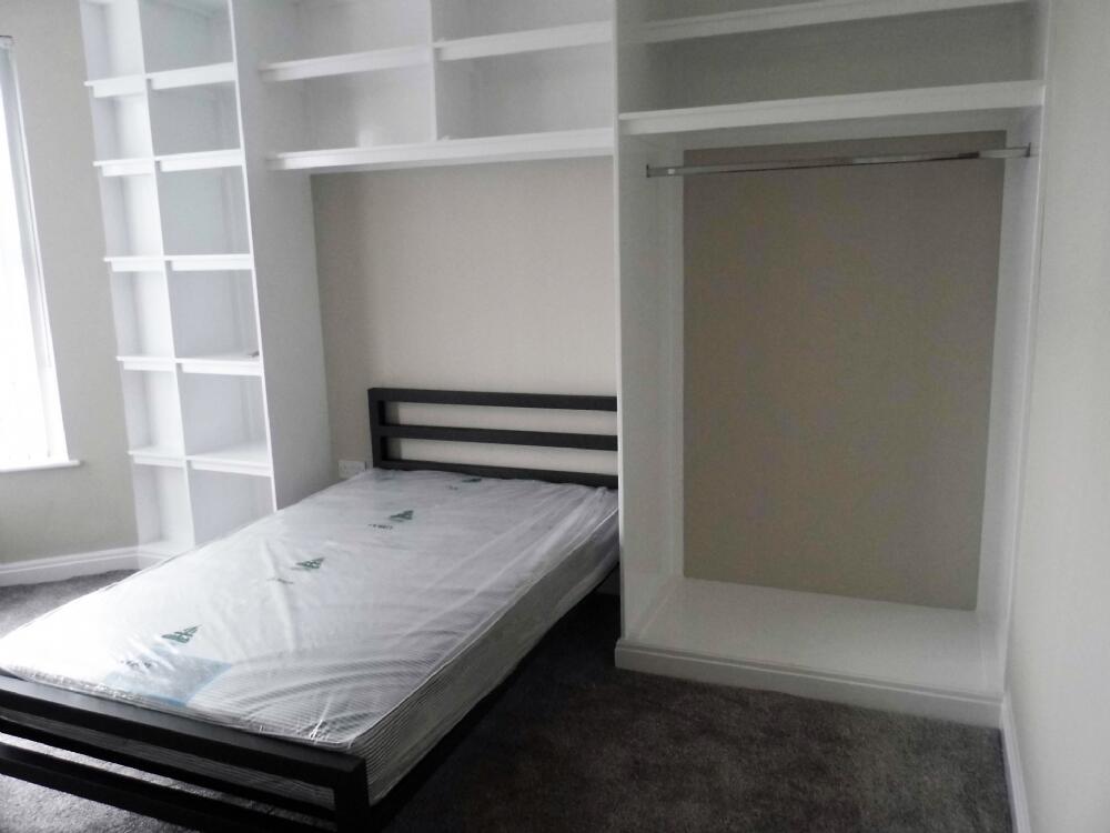 1 bedroom house share for rent