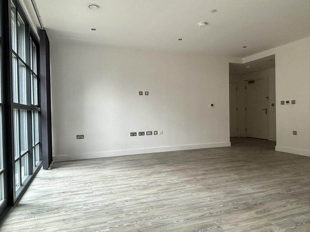 Apartment in Cambridge - View 5