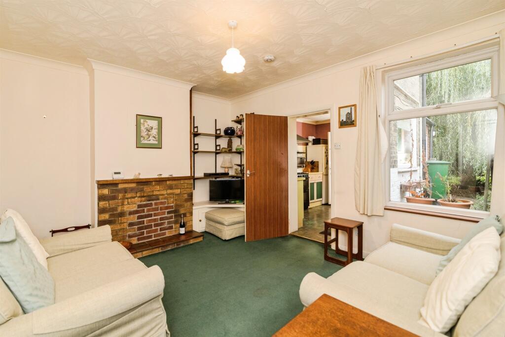 Short Street, LOWESTOFT photo 4