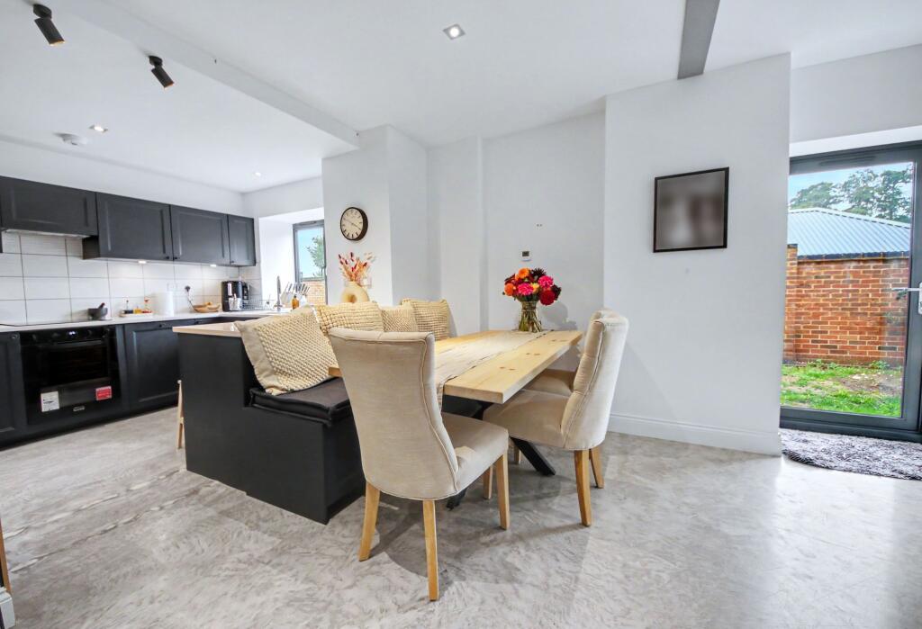 House in Eastleigh, West End - View 5
