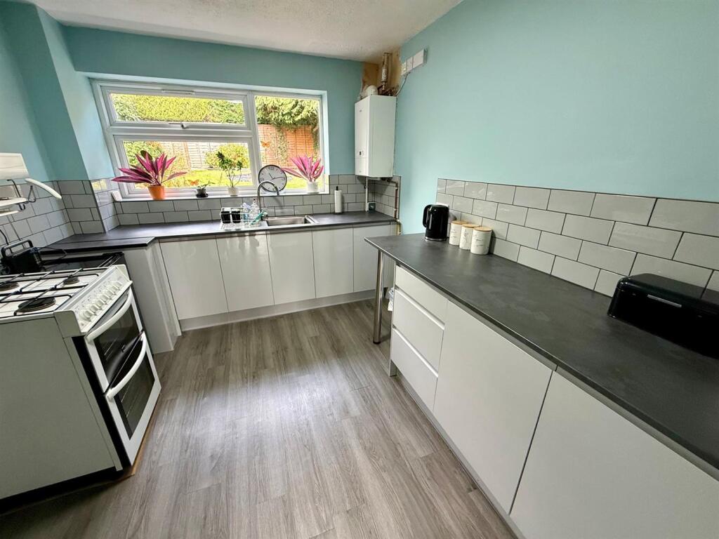Church Hill Close, Solihull photo 5