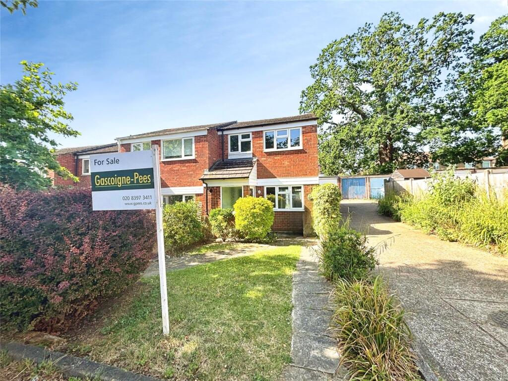 Main image of property: Angus Close, Chessington, KT9