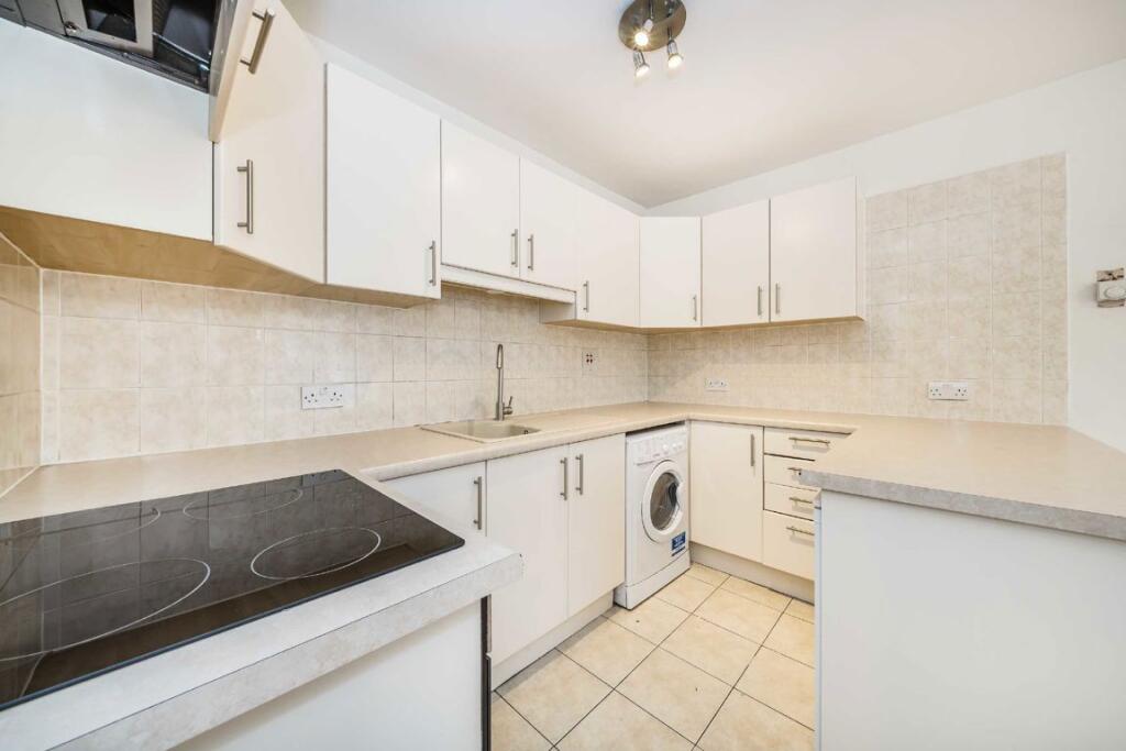 Apartment in London - View 2