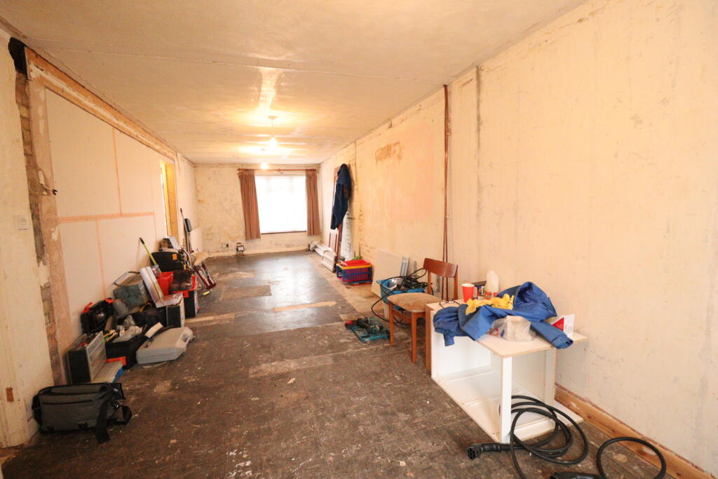Dengayne, Basildon, Essex, SS14 photo 5
