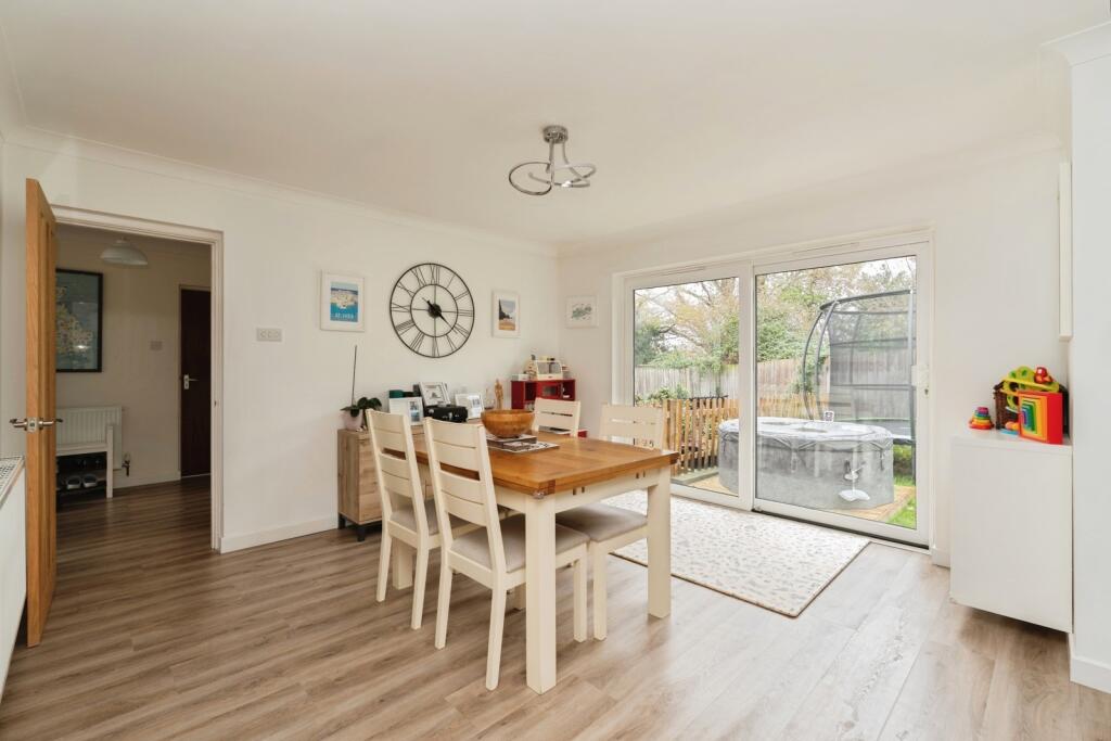 Merrivale Close, Hythe, Southampton, Hampshire, SO45 photo 4