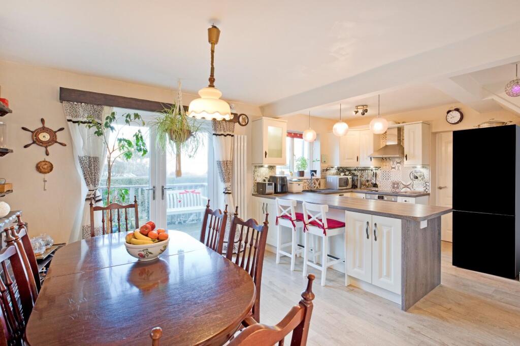Melville Grove, Ilkley photo 2
