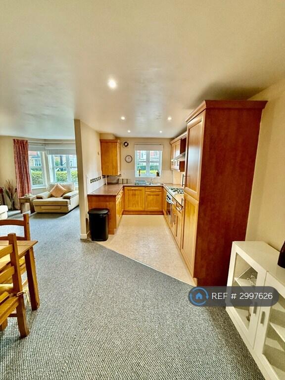 Apartment in Warrington - View 5