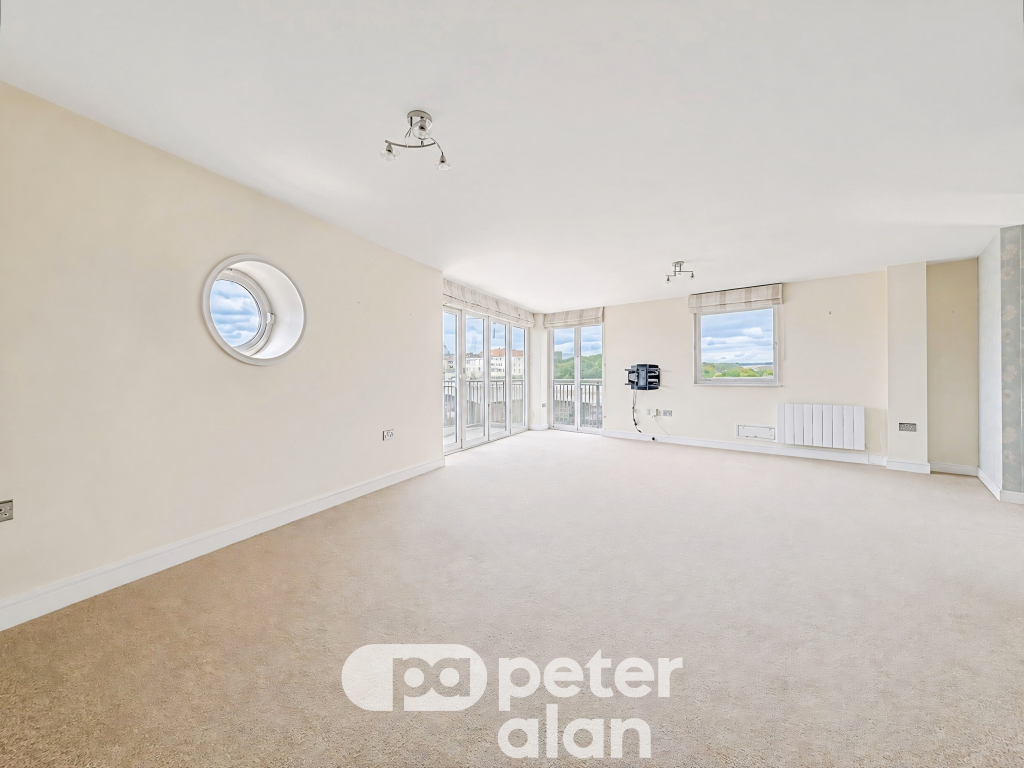 Apartment in Cardiff, Grangetown - View 5